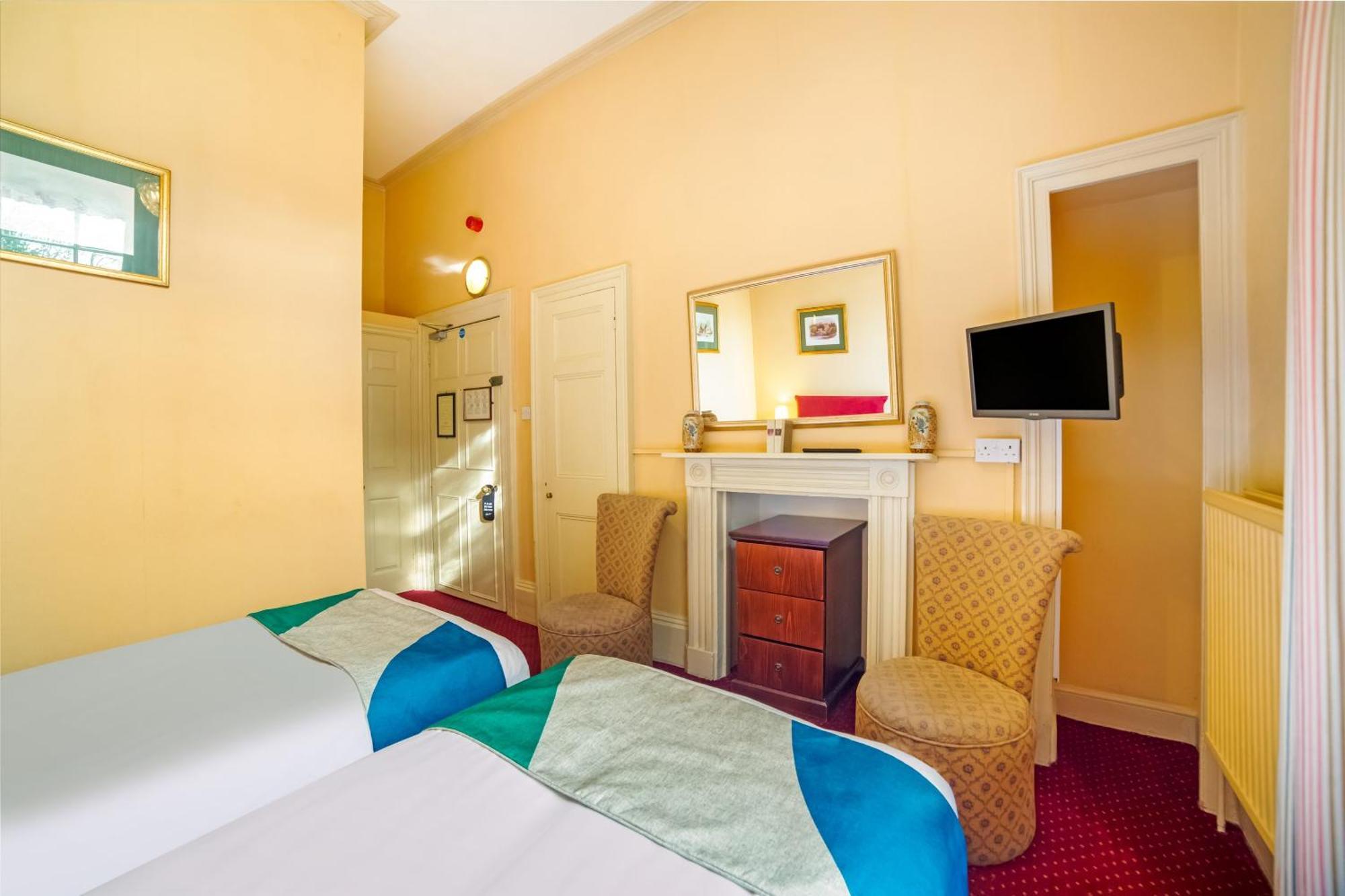 Oyo Bailbrook Lodge, Μπαθ Εξωτερικό φωτογραφία