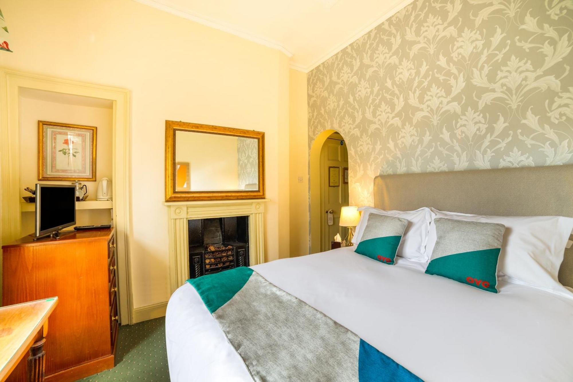 Oyo Bailbrook Lodge, Μπαθ Εξωτερικό φωτογραφία