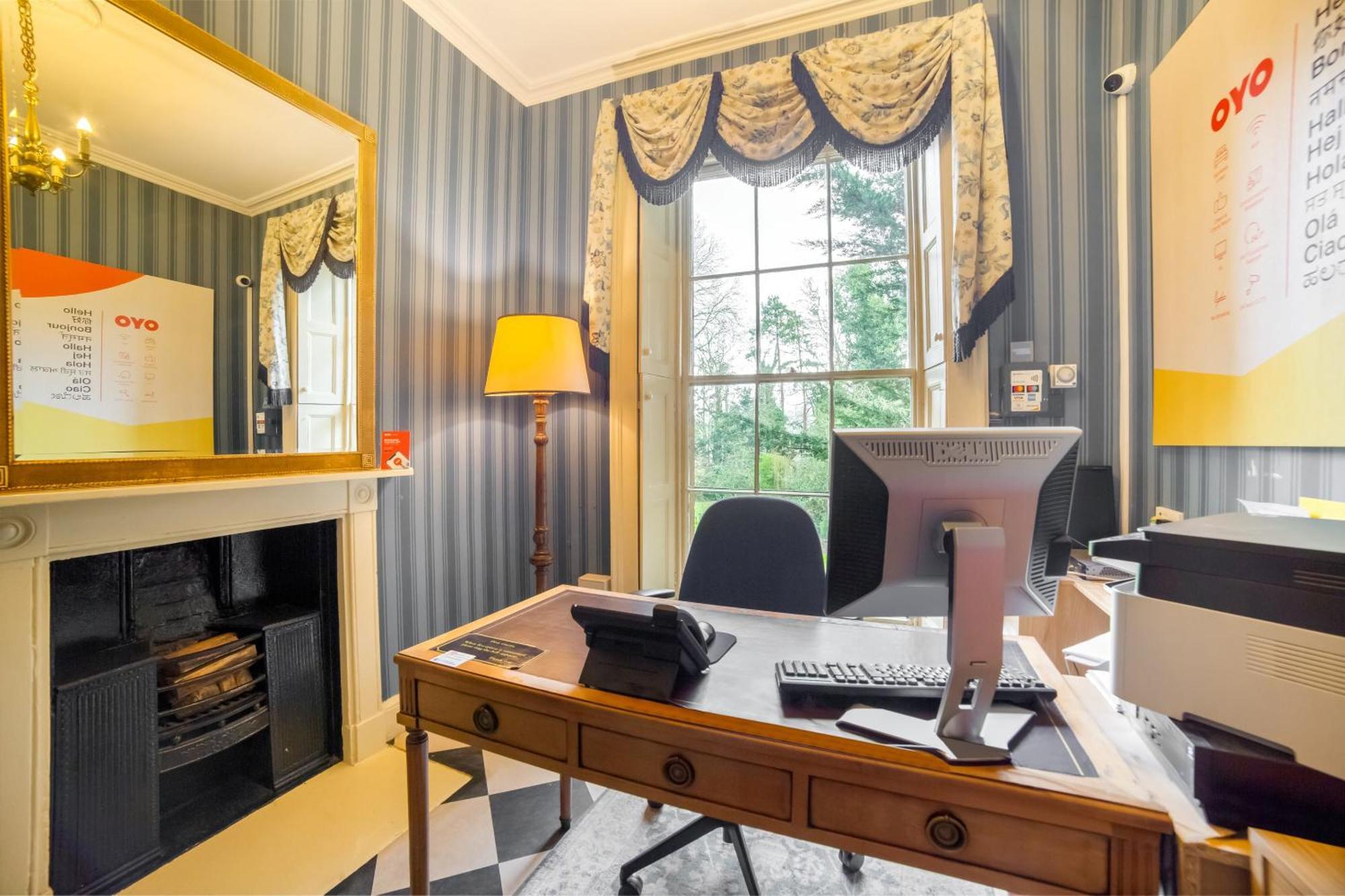 Oyo Bailbrook Lodge, Μπαθ Εξωτερικό φωτογραφία